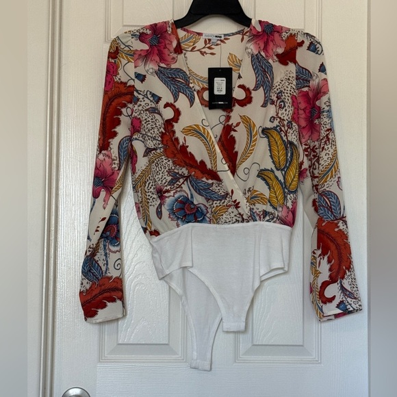 Back In Time Floral Bodysuit – Fashion Nova – NWT - Picture 7 of 8